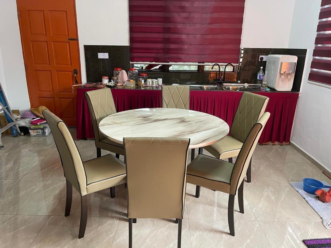 Alisya Homestay พอร์ตดิ๊กสัน ภายนอก รูปภาพ
